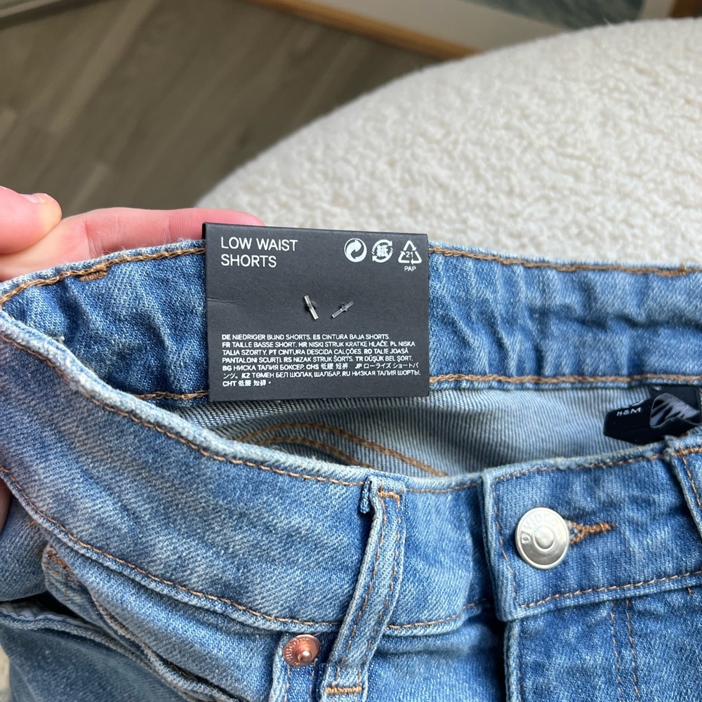 H&M Y2K low rise shorts size 6